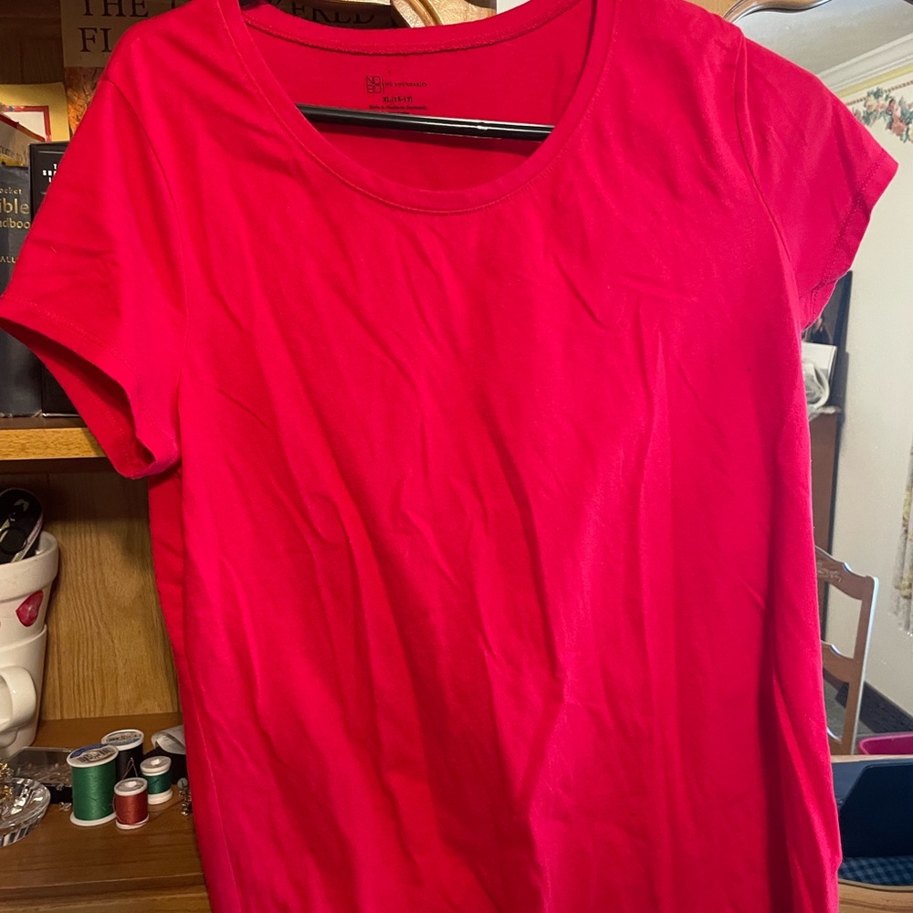 No Boundaries Women's Bright Red Short Sleeve Tee